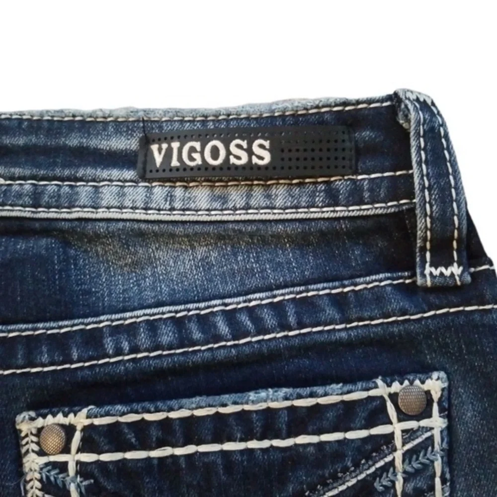 Vigoss Chelsea Heritage Fit‎ Embroidered Distressed Denim Capris Sz. 3/4